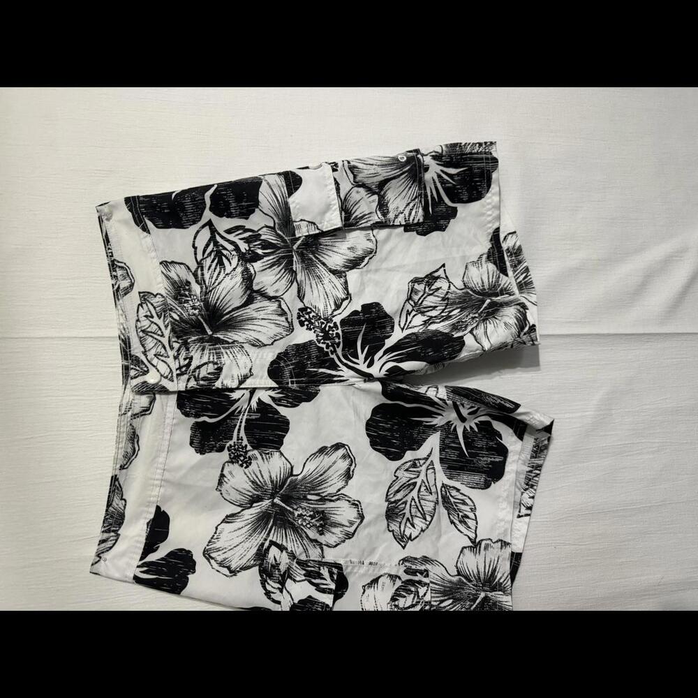 Men's Floral Print Swim Shorts - Black and White